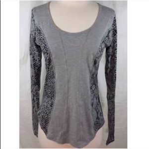 Lululemon between the lines ls size 6