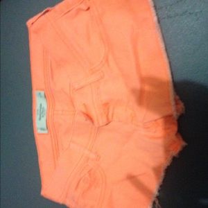 Orange shorts celebrity pink size 3
