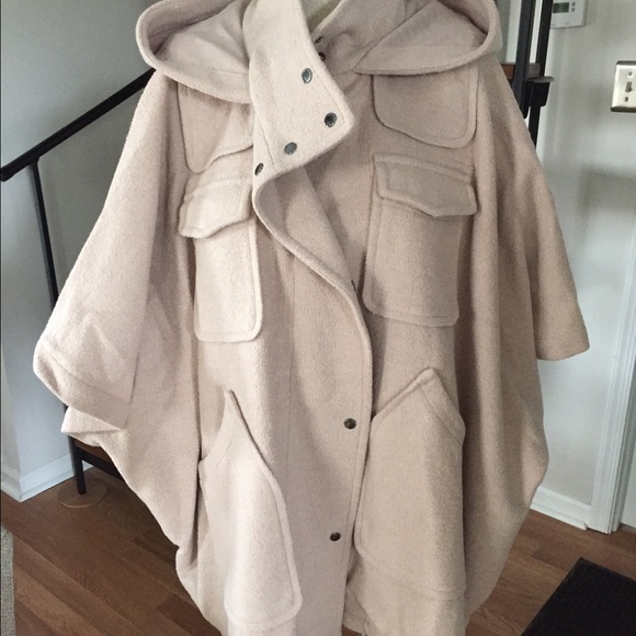 Anthopologie NUDE CAPE