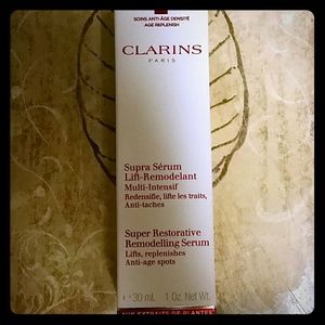 Clarins super restorative remodelling serum.