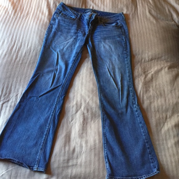 American Eagle Artist Jean
