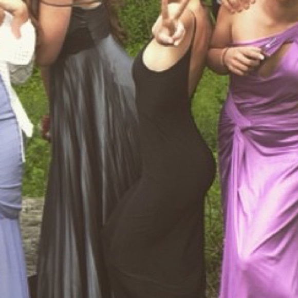 SOLD Backless Prom dress - Picture 3 of 4