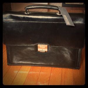 Kenneth Cole Reaction Briefcase.