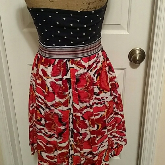 HOST PICK***Adorable strapless dress***** - Picture 3 of 3