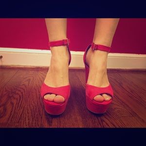 Steve Madden Pink Pumps