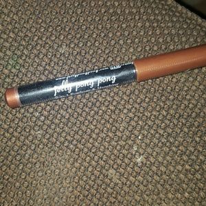 Jelly Pong Pong 2-in-1eyeliner and shadow