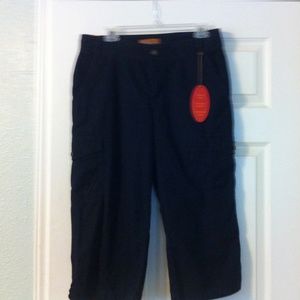 Lower rise, no gap waist , slimmer leg