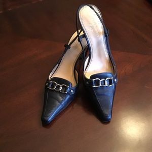 SOLD-Blue Anna Klein Flex kitten heels