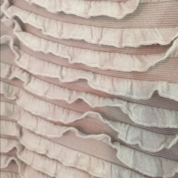 Max Studio Small Beige Stretchable Top - Picture 4 of 4