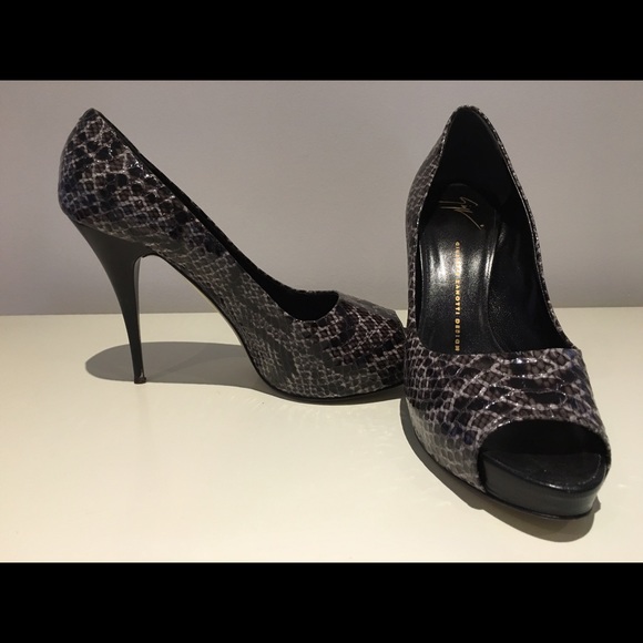 Authentic Giuseppe Zanotti peep toe shoes