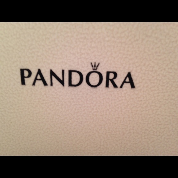 Authentic Pandora bracelet with box - Picture 4 of 4