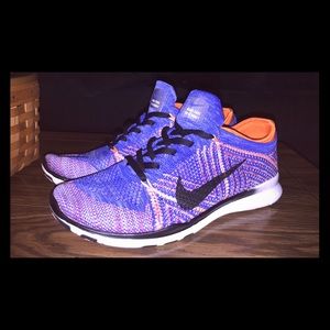 Nike free runs
