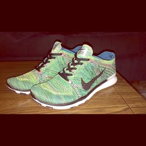 Nike free runs