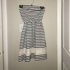 Francesca's strapless dress