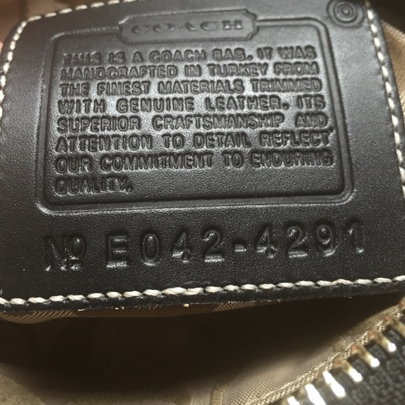 AUTHENTIC Coach Black Nylon Zip-top Bag - Picture 2 of 3