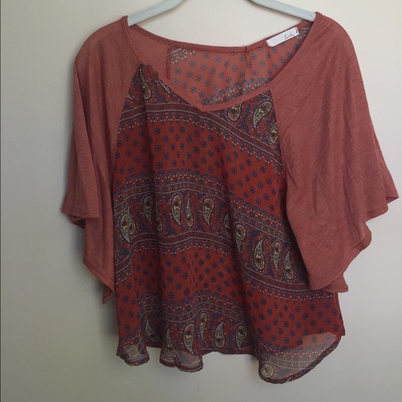 Patterned Flowy Top - Picture 2 of 3