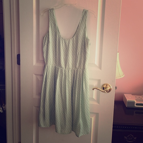 Super cute sundress!