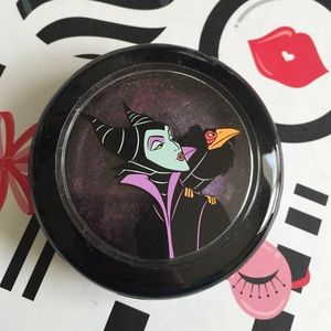 MAC Cosmetics Eyeshadow in My Dark Magic
