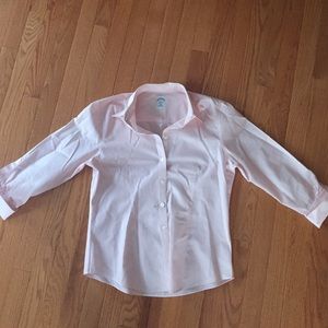 Fitted button-up shirt
