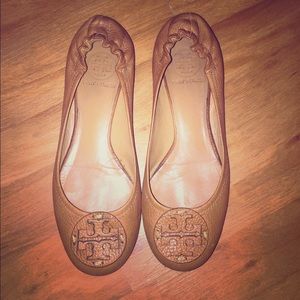Tory Burch Reva Tan Flats