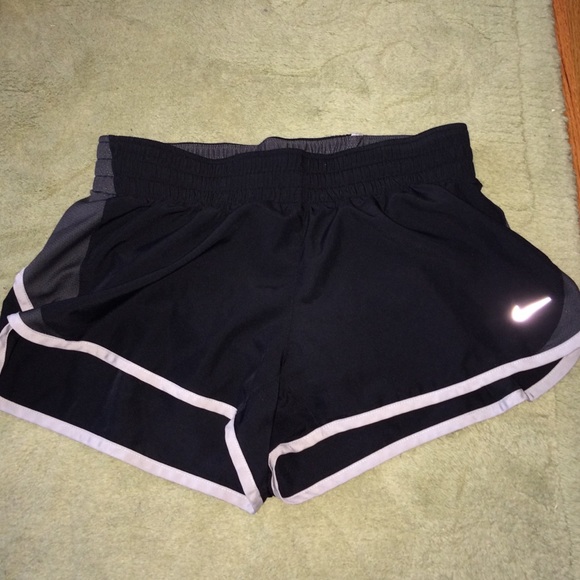 Black nike shorts