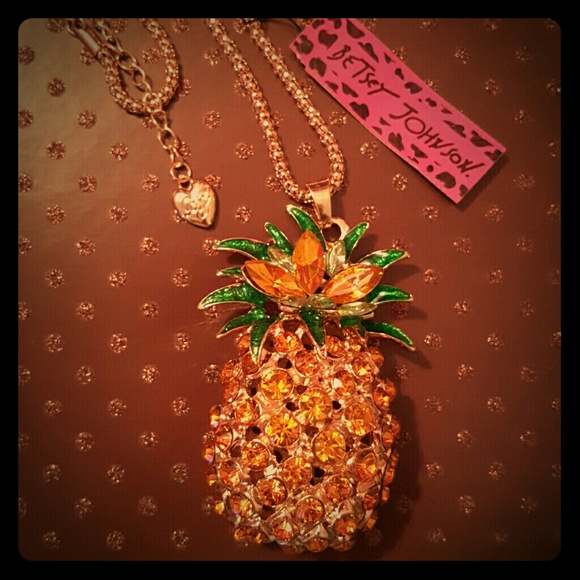 NWT Betsey Johnson Pineapple Necklace