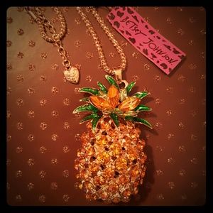 NWT Betsey Johnson Pineapple Necklace