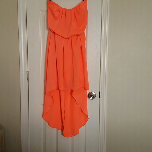 Strapless dress
