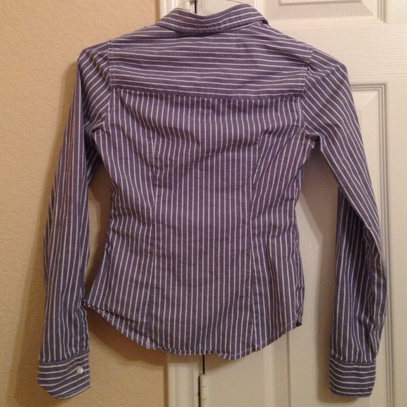 Mossimo Supply Co button down shirt - Picture 2 of 3