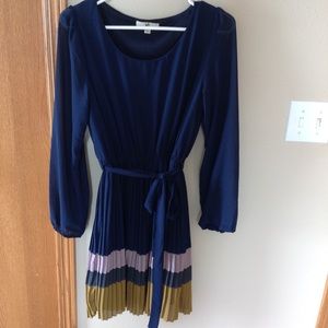 YA Los Angeles beautiful dress!