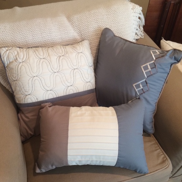 Throw pillows