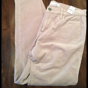 NWT Loft Modern Skinny Mauve Corduroy jeans