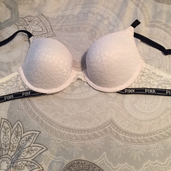 PINK BRA!!