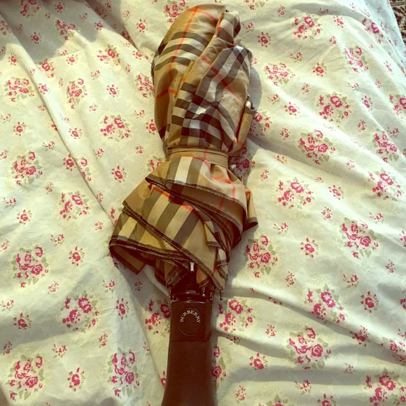 Burberry umbrella