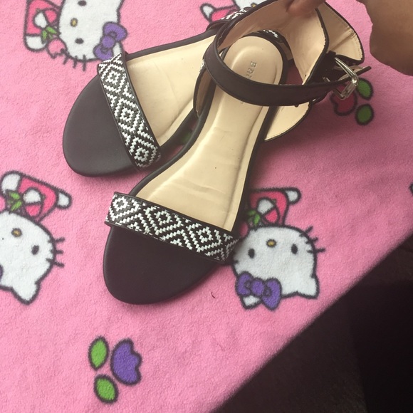 Sandals  black and white checkered pattern