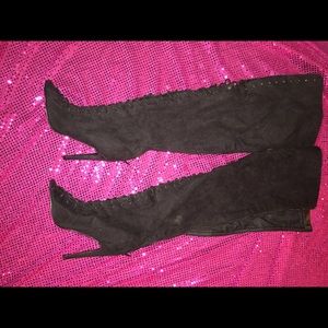 Black Lace-up Knee Boots