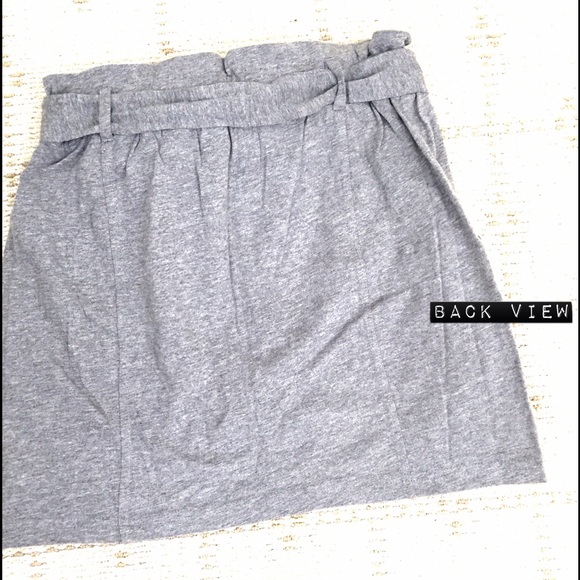 Forever 21 Skirts - NEW Forever21 tied-waist cute casual skirt Forever 21 Skirts - NEW Forever21 tied-waist cute casual skirt