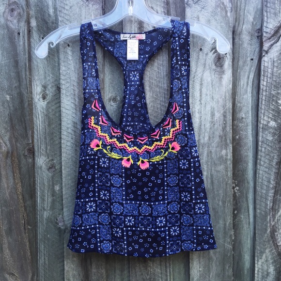 NWOT razorback crop top