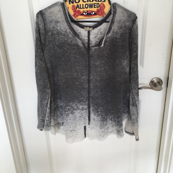 Adorable grey long sleeve