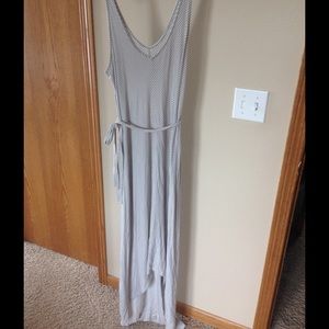 Liz Lange hi-lo maternity dress