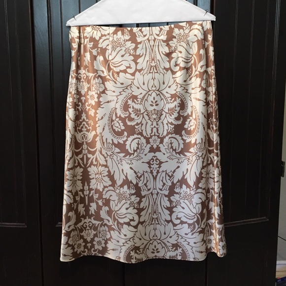 Silky skirt