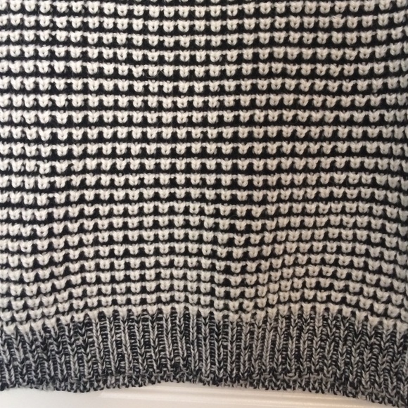 Waffle Knit Two Tone Sweater - Picture 2 of 4