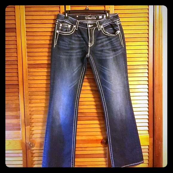 Miss Me Boot Cut Jeans Size 32