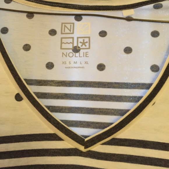 V-neck Nollie tee - Picture 2 of 2