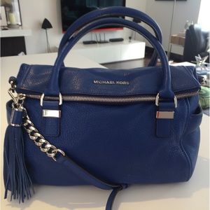 Michael Kors Weston Satchel 💙