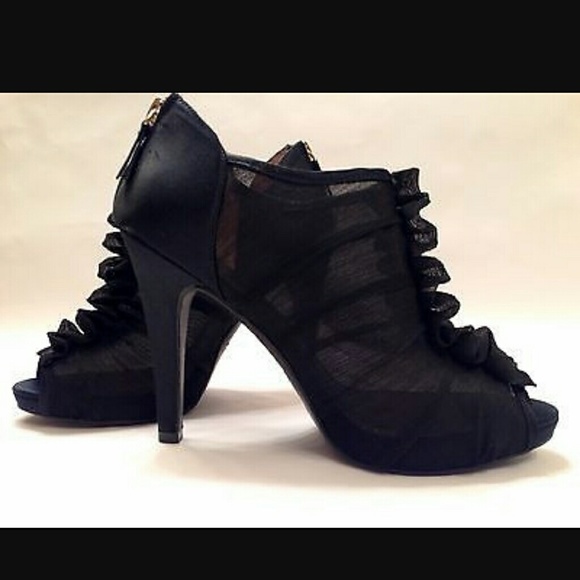 Nine West "Exposure" Heel