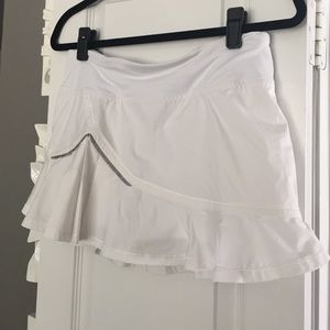 Lulu Lemon Skirt w run short underneath