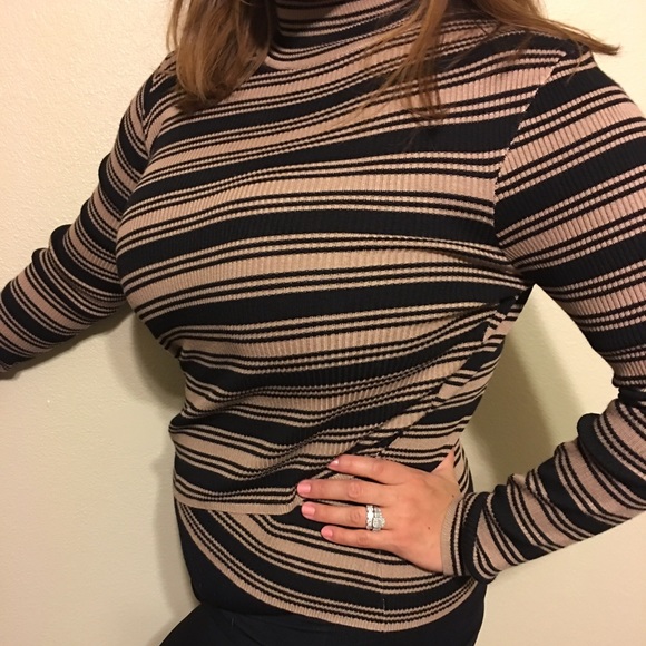 Black/tan asymmetrical mock turtleneck sweater - Picture 2 of 2