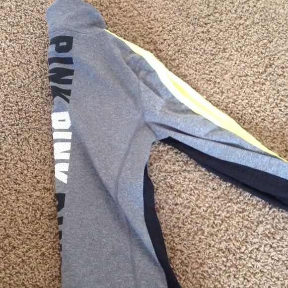 Pink pullover - Picture 2 of 3