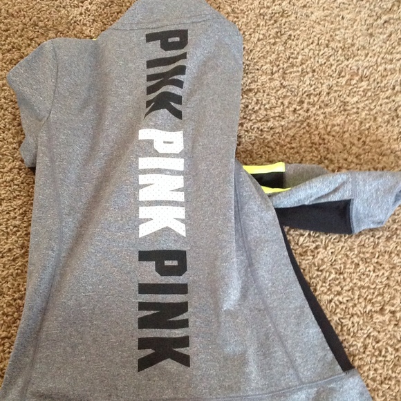 Pink pullover - Picture 3 of 3